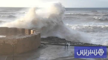أمواج عاتية بالمغرب.. منخفضات جوية أطلسية تثير رياحاً شديدة في عدة مدن